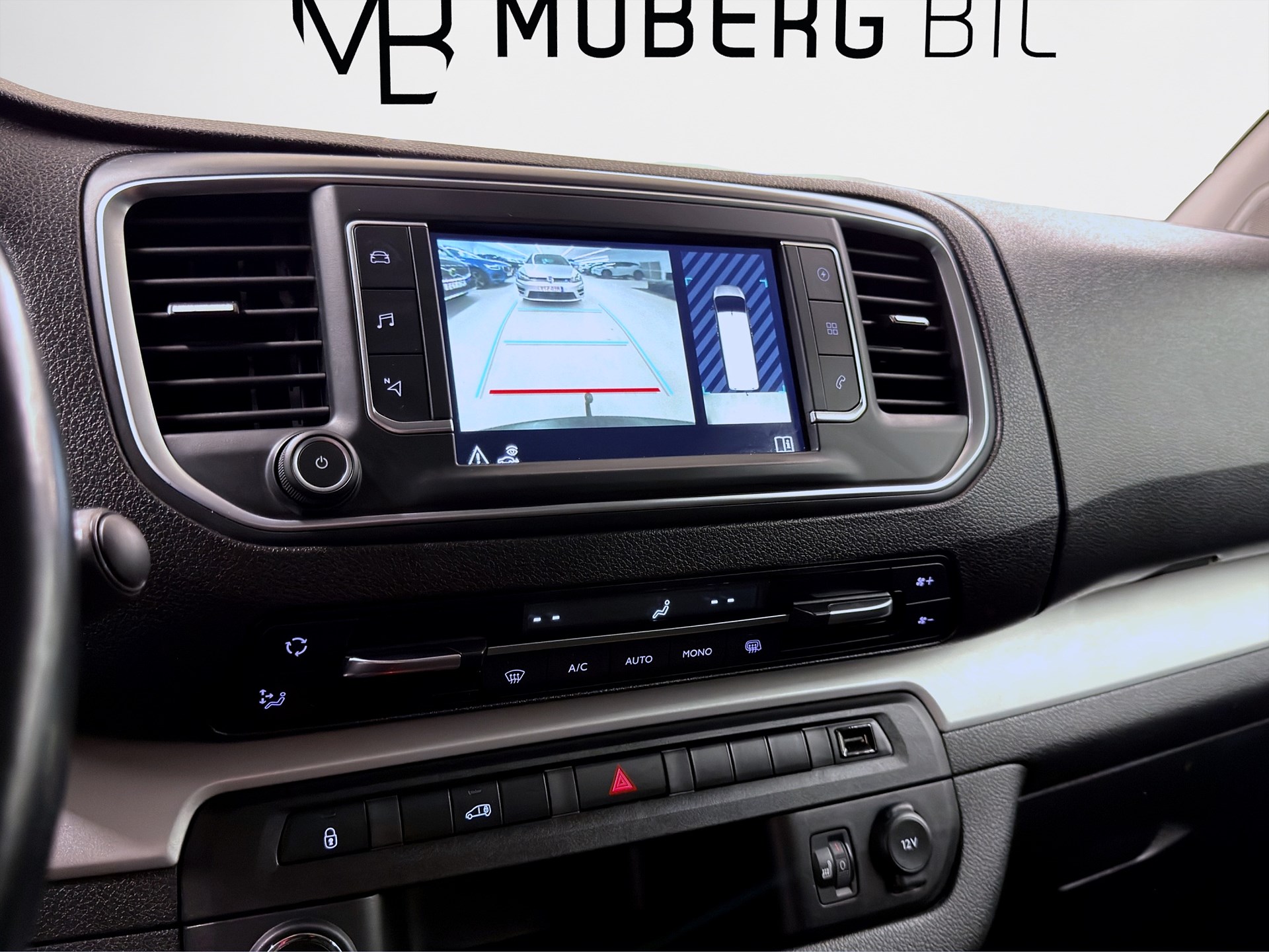 Skåpbil 136hk L3 Drag Keyless Navi B-Kamera PDC