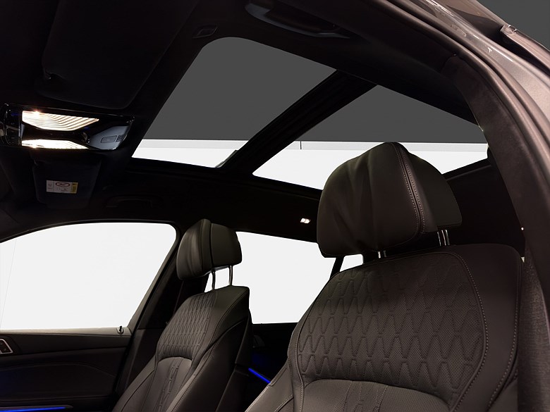 BMW X7 xDrive40d, M-Sport, 6 Sits, Pano, 360, MOMS 2024, grå – bild 13 av 25, begagnad hos Niber i Järfälla