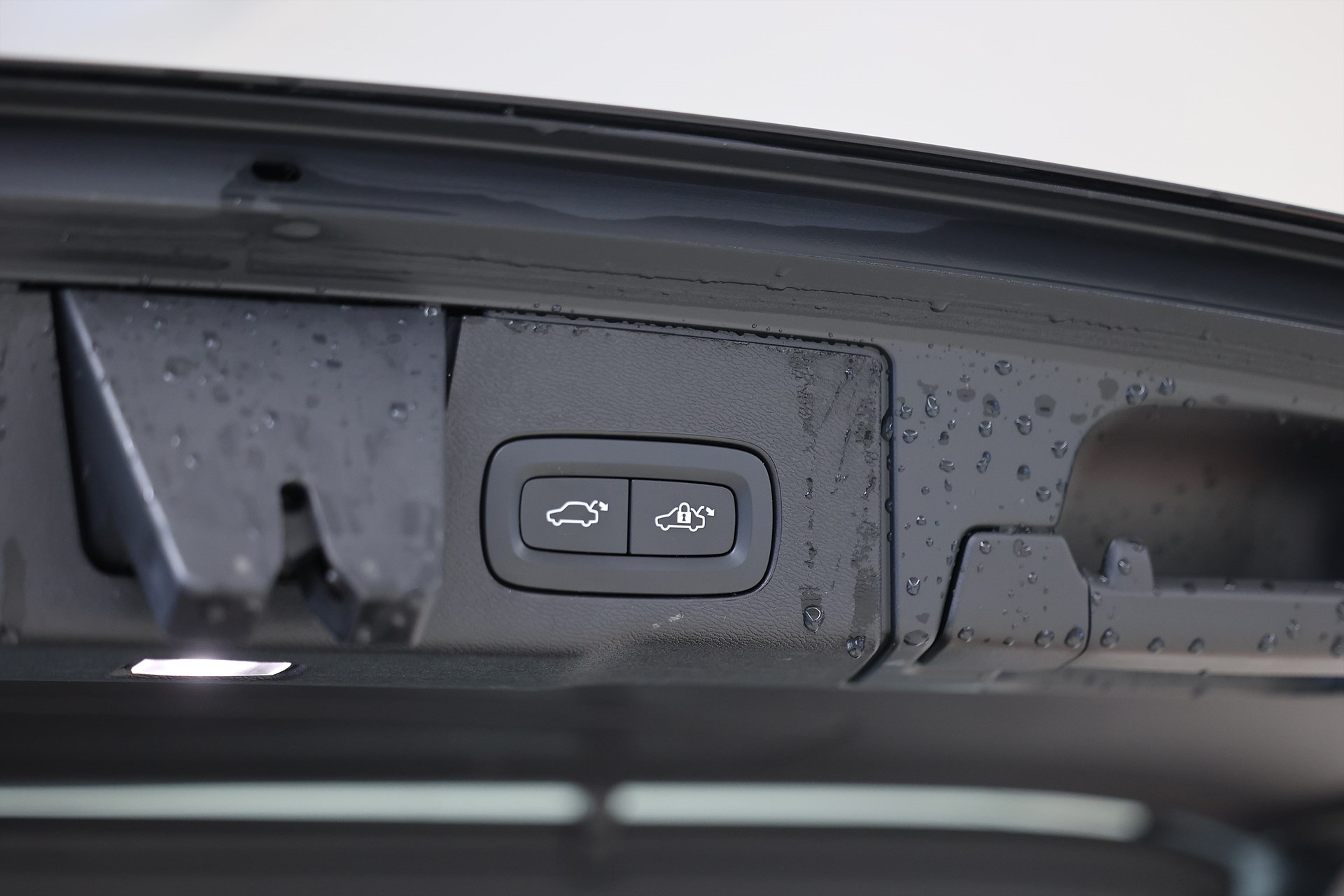 Volvo XC60 Recharge T6 AWD 340hk Inscription Exp Pano Värmare