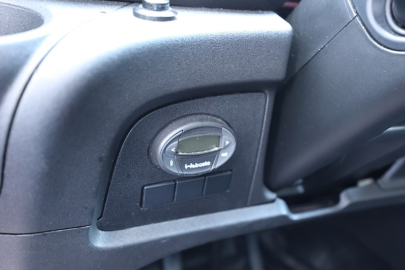Iveco Daily 2.3 JTD 146hk Kylbil BG-Lyft Webasto LEASEBAR