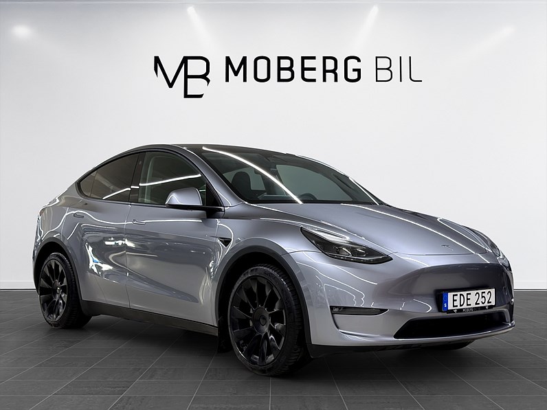 Tesla Model Y Long Range 514hk Pano Drag Läder B-Kamera AWD
