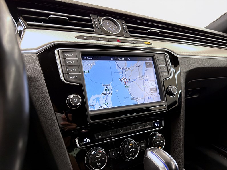 Volkswagen Passat SC GTE 218hk Cockpit IQ Drag B-Kamera