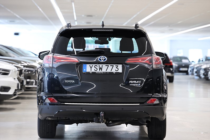 Toyota RAV4 Hyrbid 197hk X-Edition B-kamera Drag MOMS