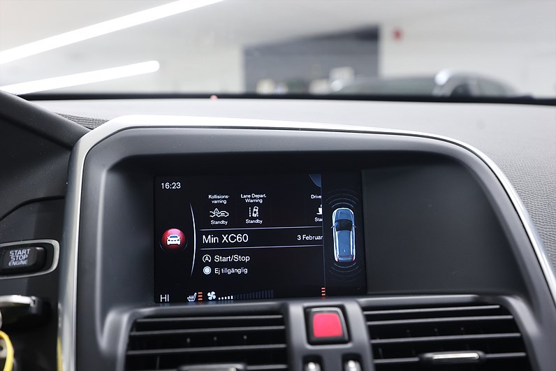 Volvo XC60 D4 190hk Ocean Race Navi Värmare Skinn