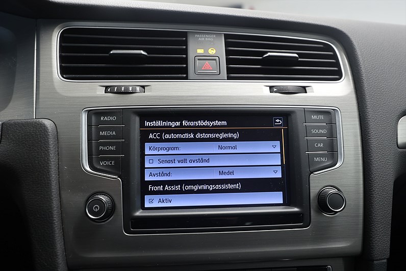 Volkswagen Golf 1.6 TDI 4Motion 110hk Base PDC CarPlay