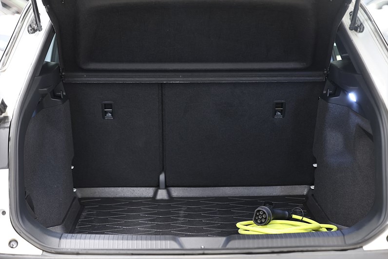 Volkswagen ID.4 Pro Performance 204hk Värmare Navi Drag