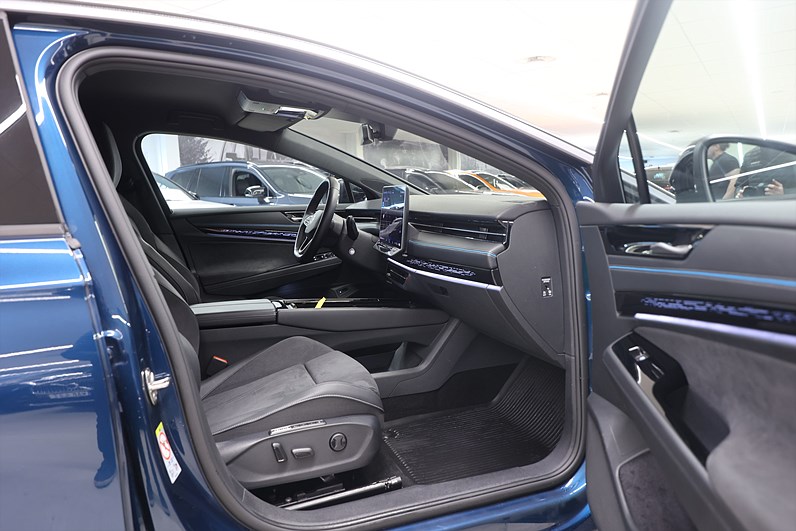 Volkswagen ID.7 Pro 286hk HUD 360 Massage Navi