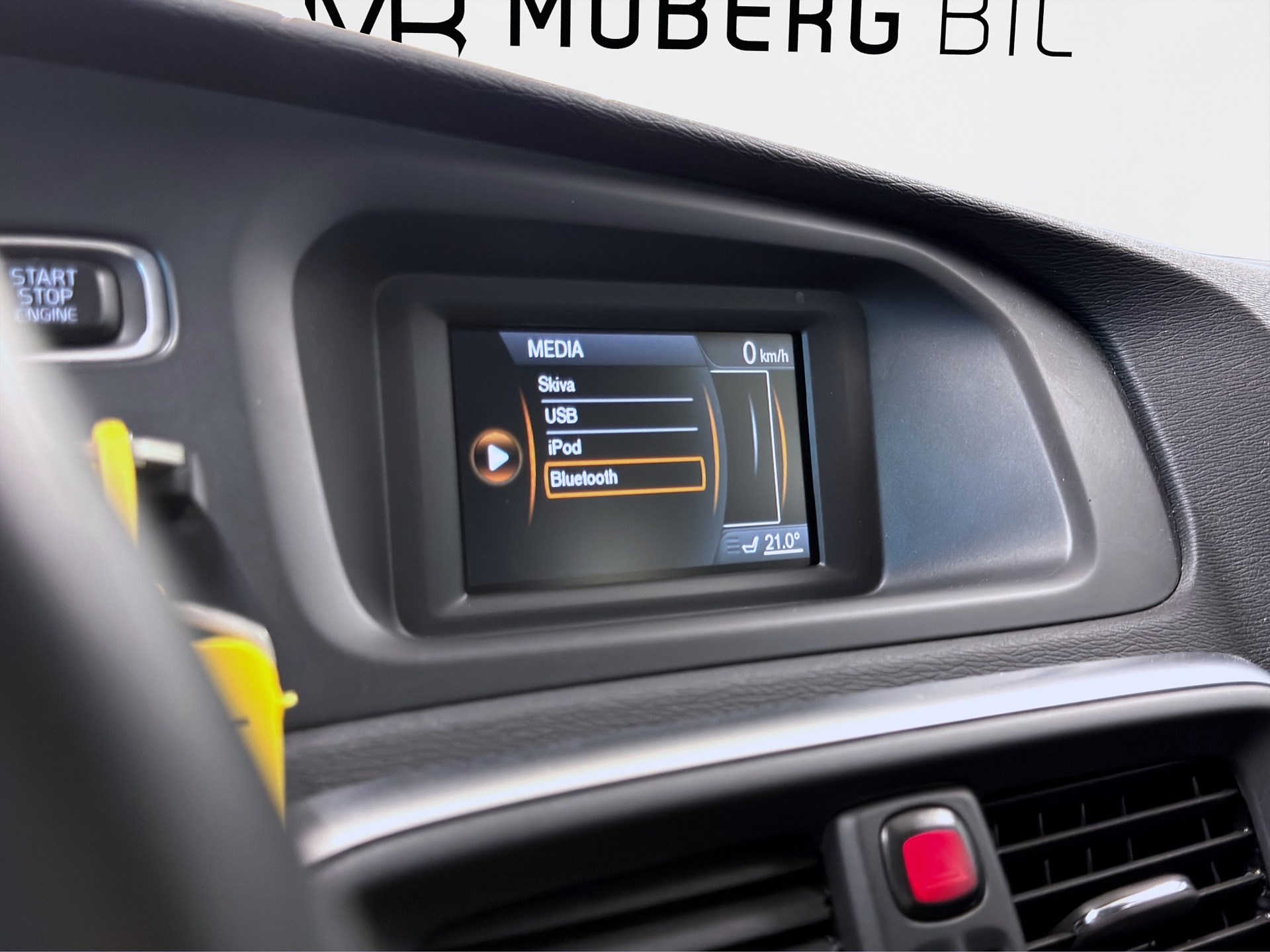 Volvo V40 T2 122hk Momentum Business Adv Värmare