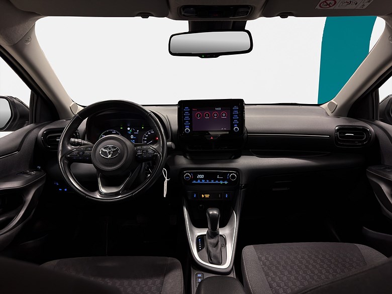 Toyota Yaris 1.5 Hybrid Backkamera ACC Rattvärme, MOMS 2024, svart – bild 17 av 20, begagnad hos Niber i Järfälla