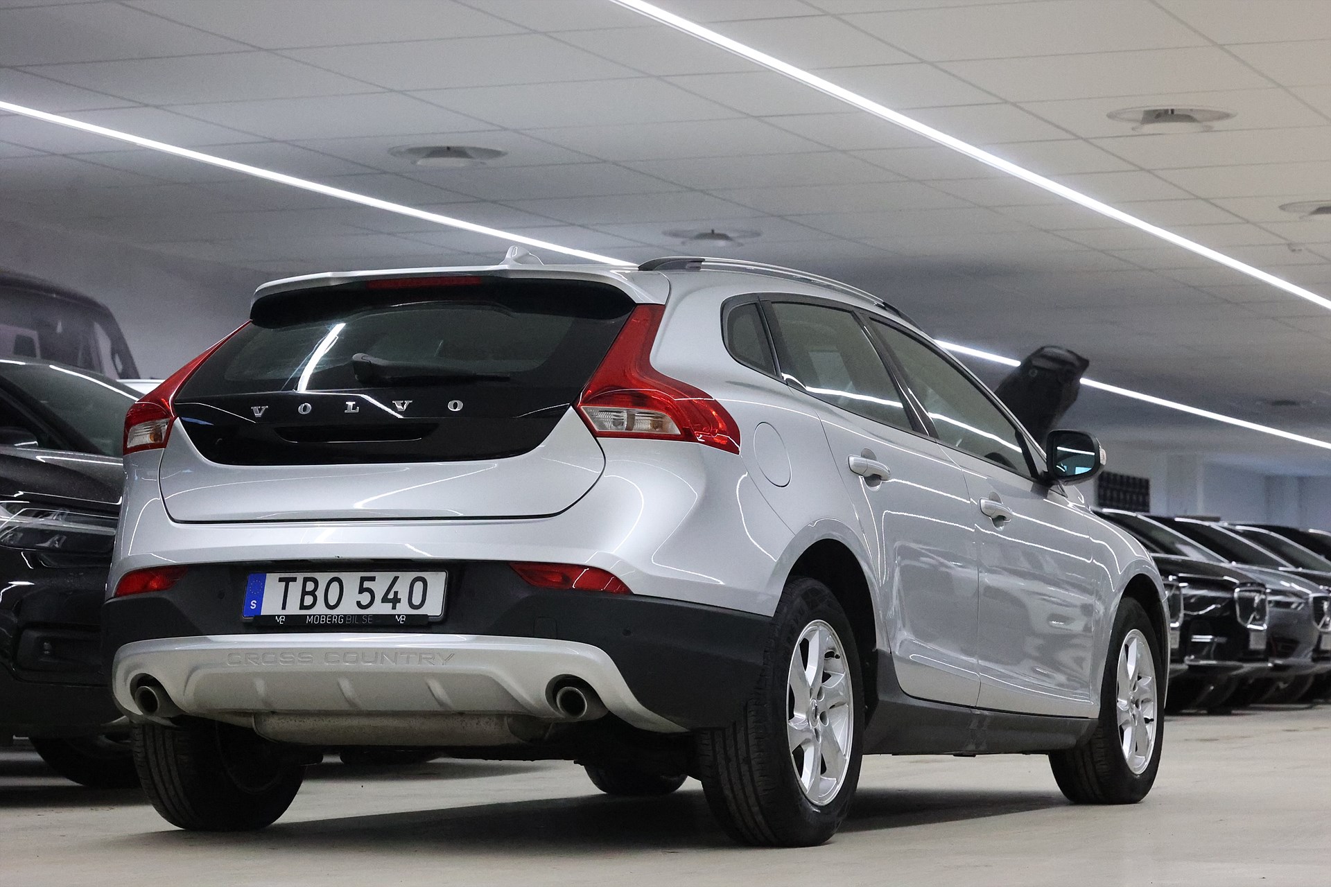 Volvo V40 Cross Country T3 152hk Kinetic Värmare LED Navi