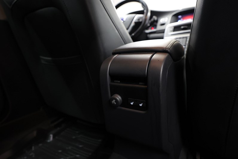 Volvo V60 D4 190hk Classic Summum Drag Navi VOC