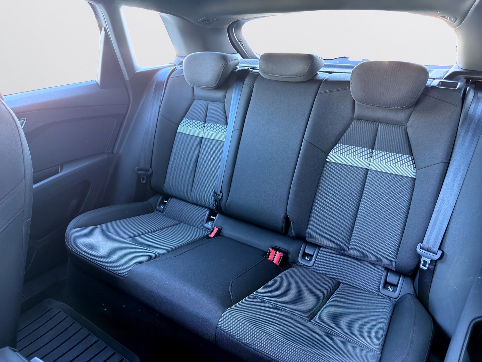 Audi Q4 40 e-tron 204hk Comfort CarPlay Värmare Drag PDC