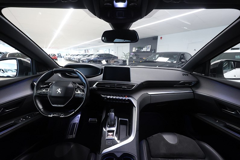 Peugeot 5008 2.0 BlueHDi 181hk *Hjulkampanj!* GT Line Focal 7-sits Drag