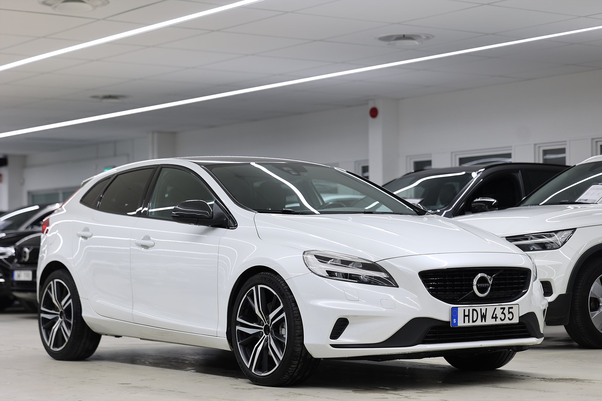 Volvo V40 D2 120hk R-Design PDC LED Farth Bluetooth