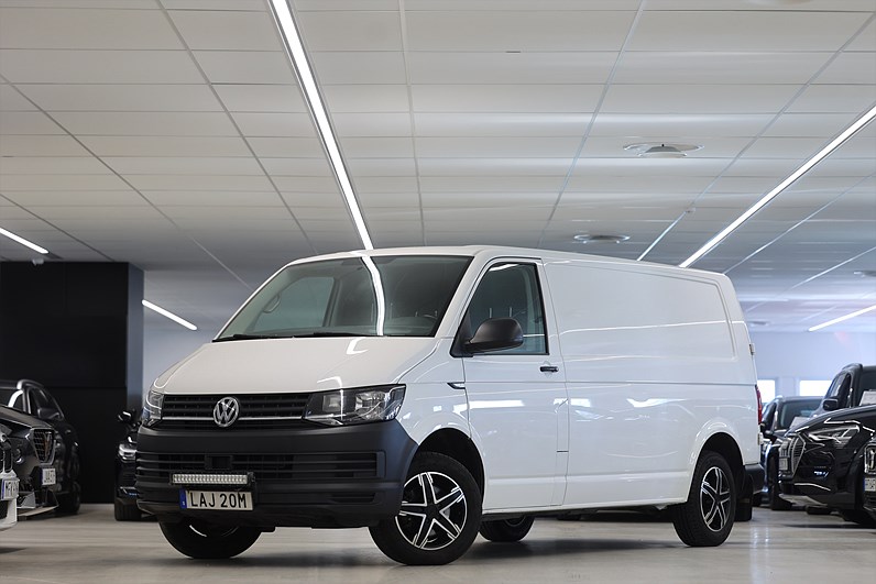 Volkswagen Transporter T28 2.0 TDI 150hk V-Inrett 3-Sits Drag MOMS