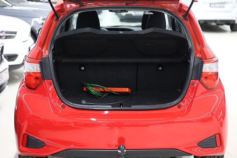 Toyota Yaris 1.5 111hk *Hjulkampanj!* Active B-kamera Bluetooth Farth