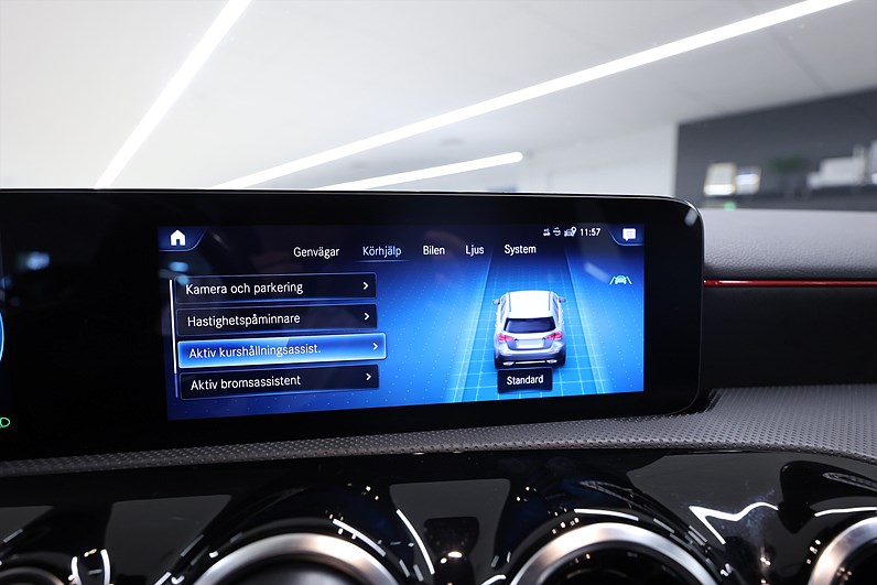 Mercedes-Benz A 250 e 218hk AMG Sport B-kamera MOMS