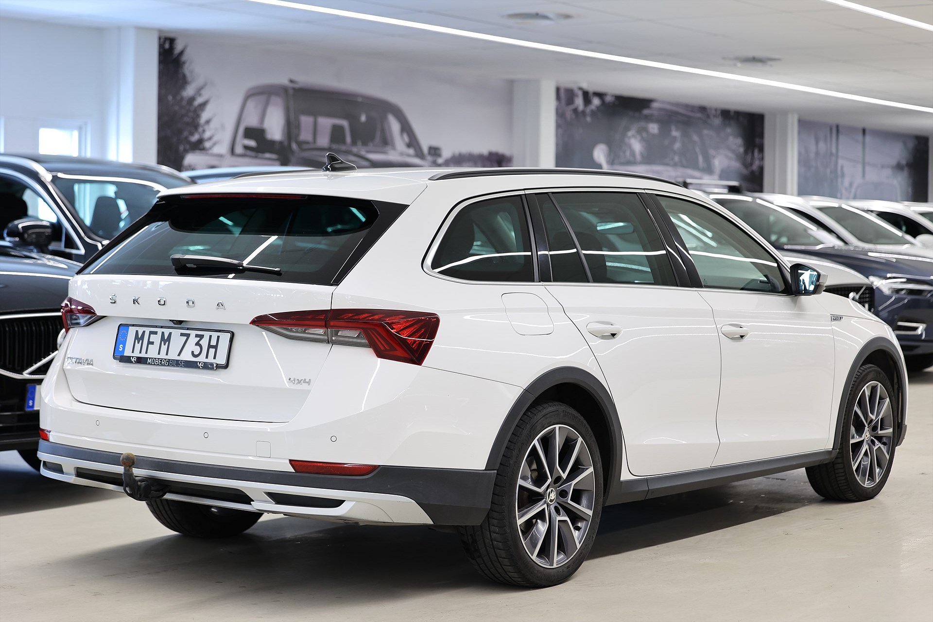 Skoda Octavia Scout Combi 4X4 150hk Comfort Drag B-kamera MOMS