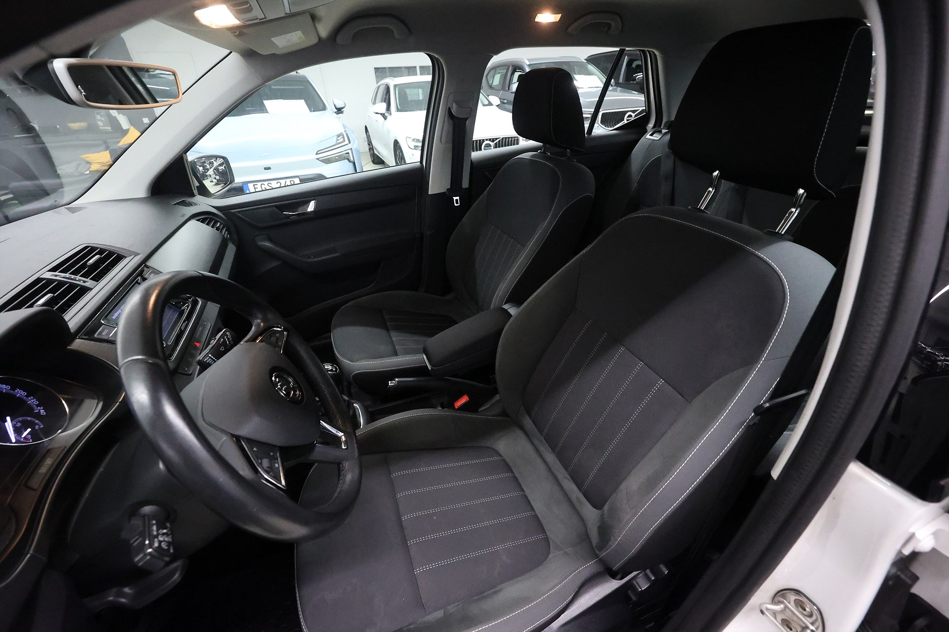 Škoda Fabia 1.0 TSI 95hk Style Carplay PDC