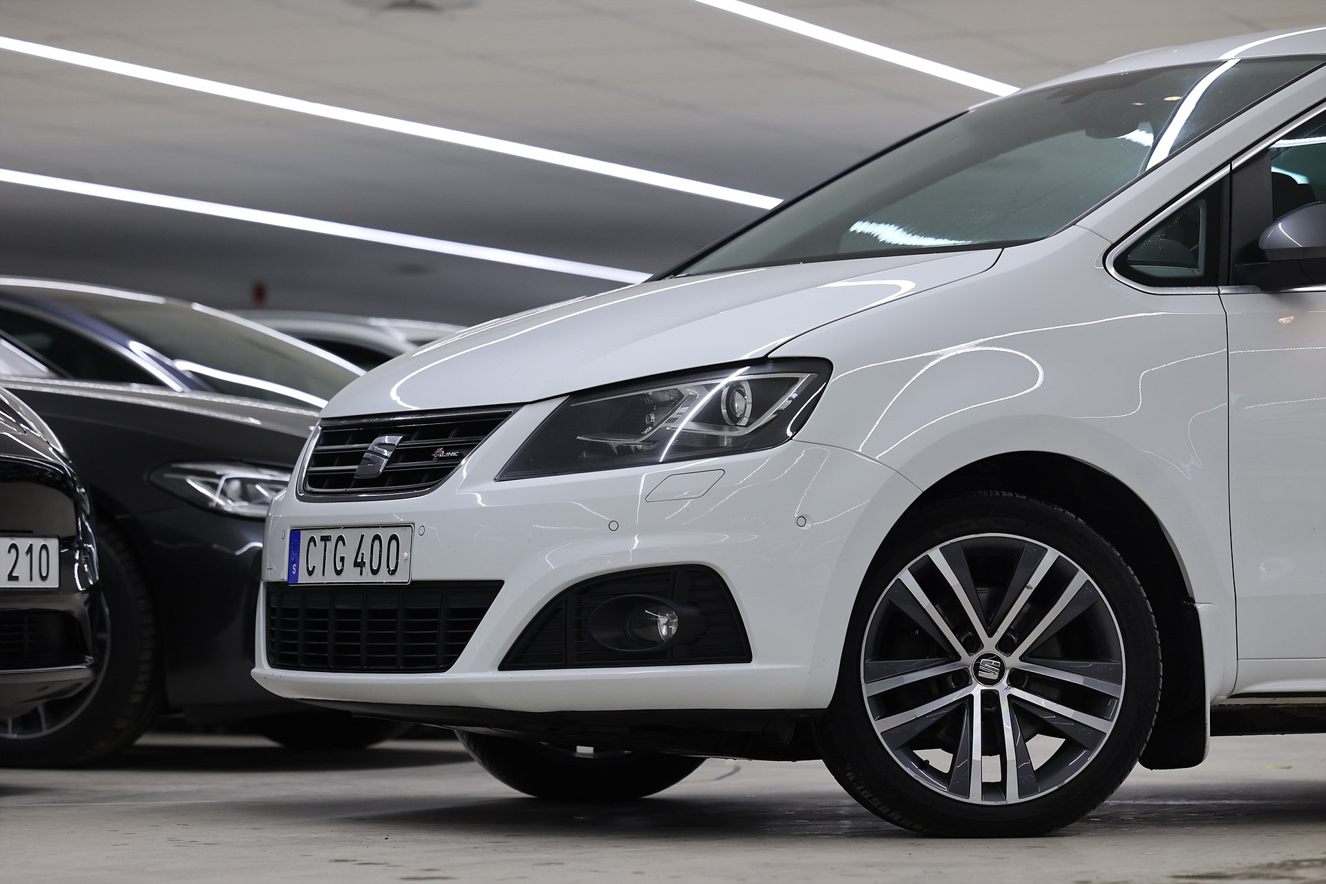 SEAT Alhambra 2.0 TDI 4Drive 184hk FR-Line Navi Drag Värmare