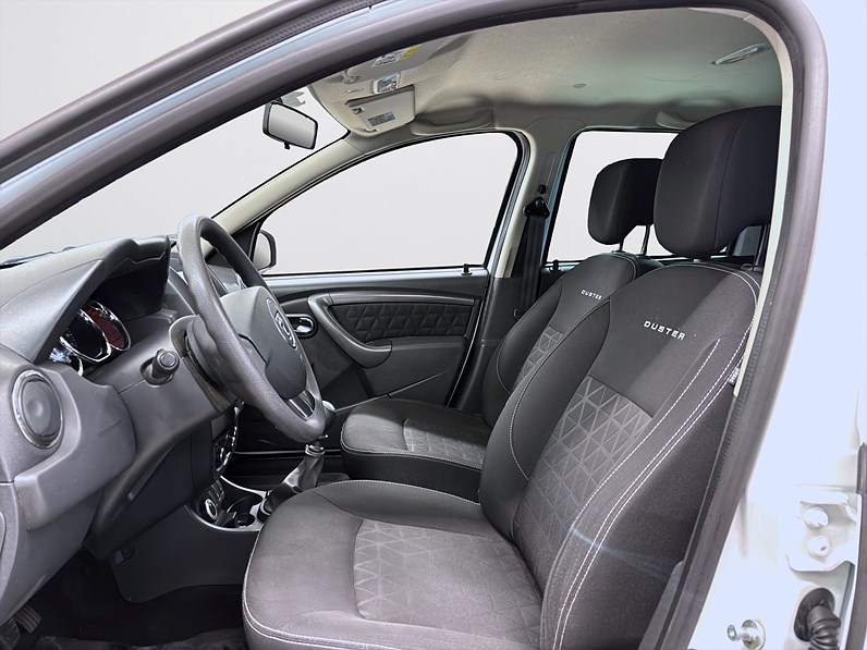 Dacia Duster 1.5 dCi 4x4 109hk Helg på Moberg! Drag 2354 kr årsskatt