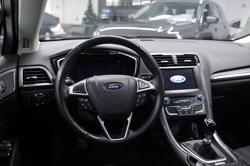 Ford Mondeo Kombi 1.5 EcoBoost 165hk Titanium Drag