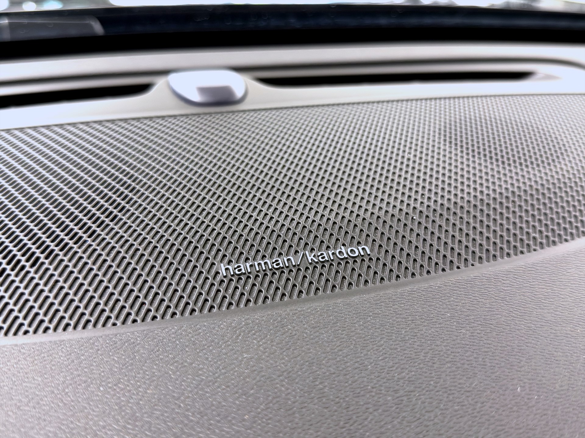 Recharge T6 AWD 340hk R-Design HUD H/K Läder