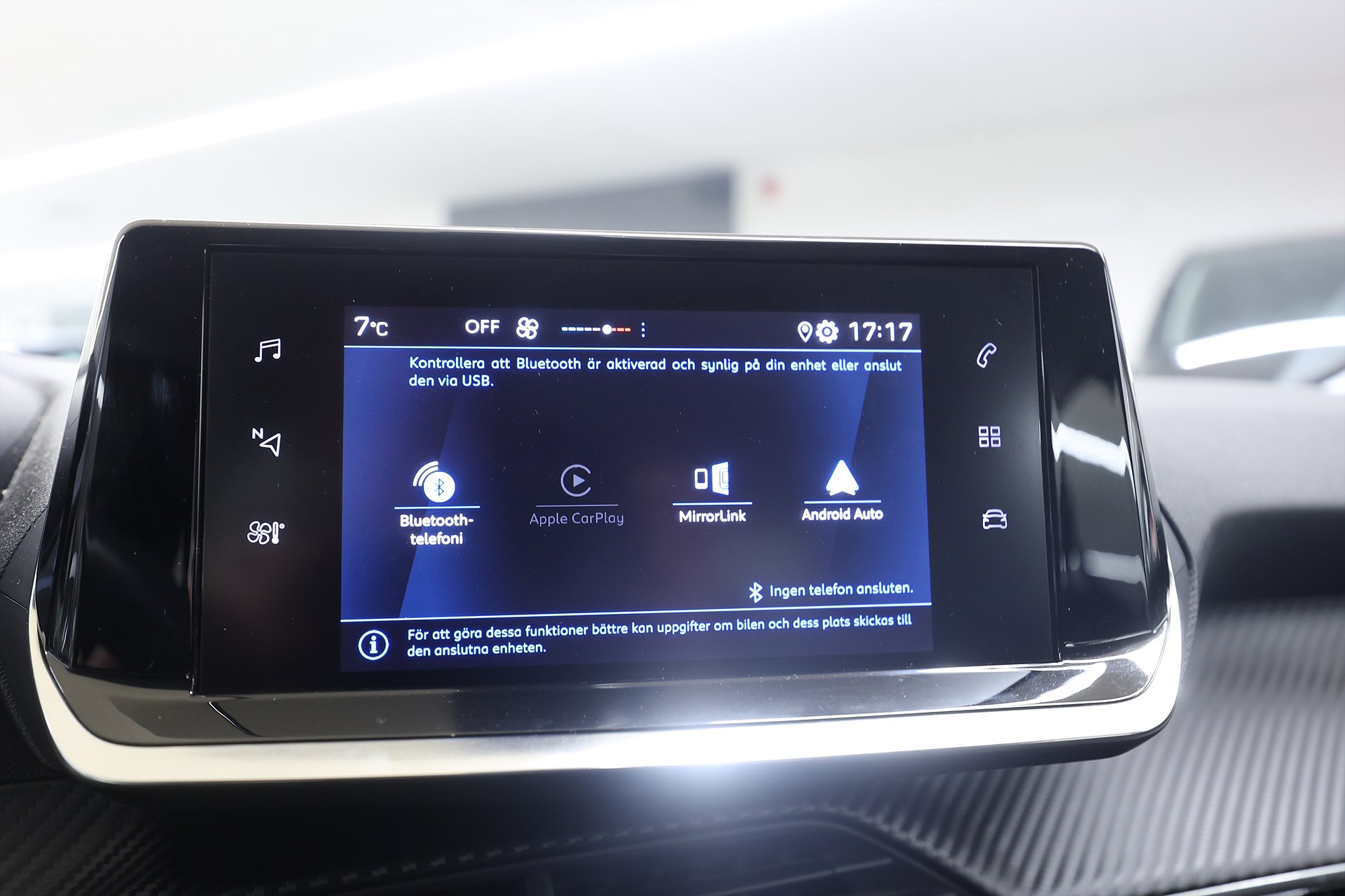 Peugeot 208 1.2 PureTech 75hk Active PDC Carplay