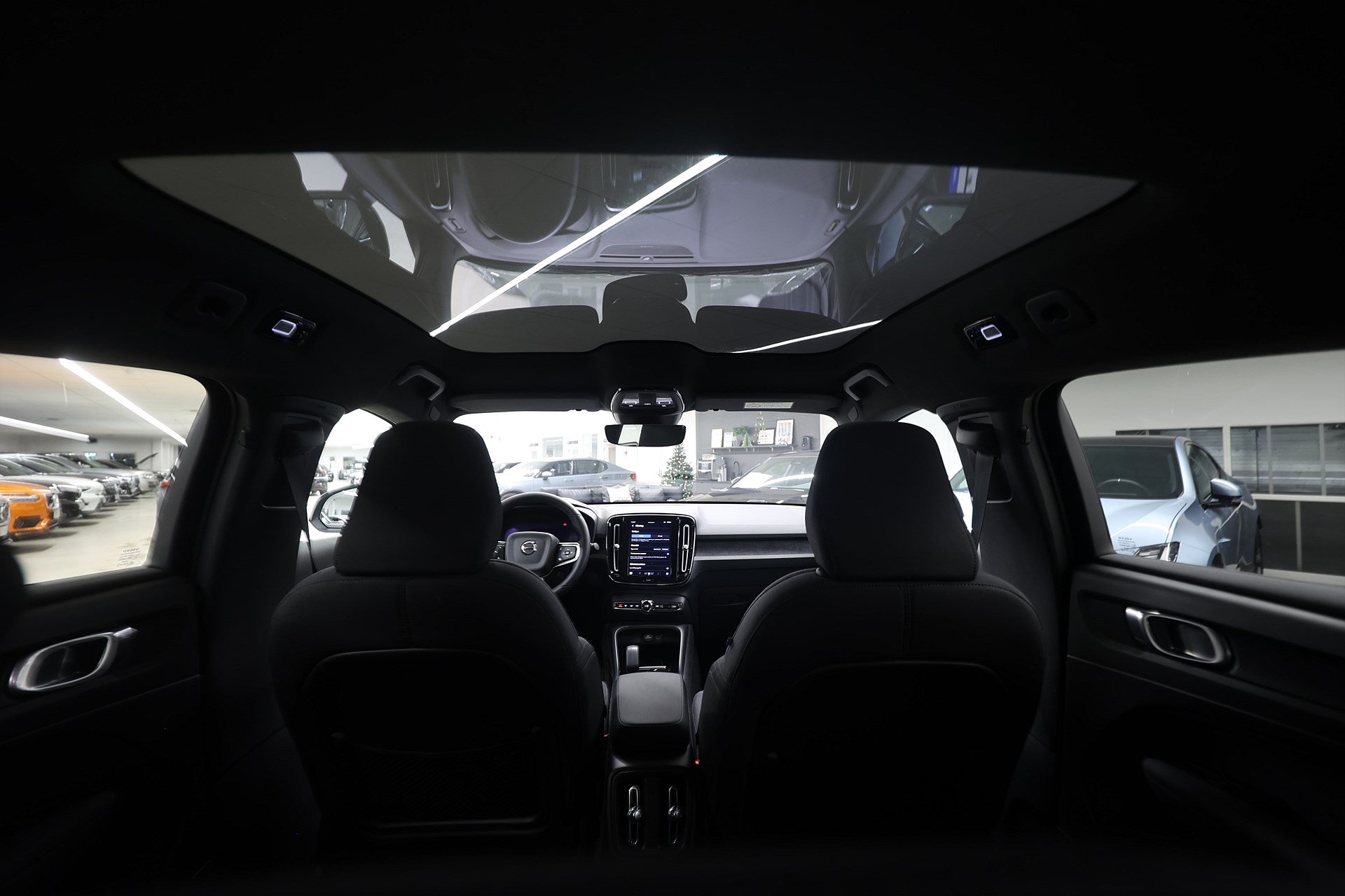 Volvo C40 Recharge Single Motor 231hk *Hjulkampanj!* H/K Pano