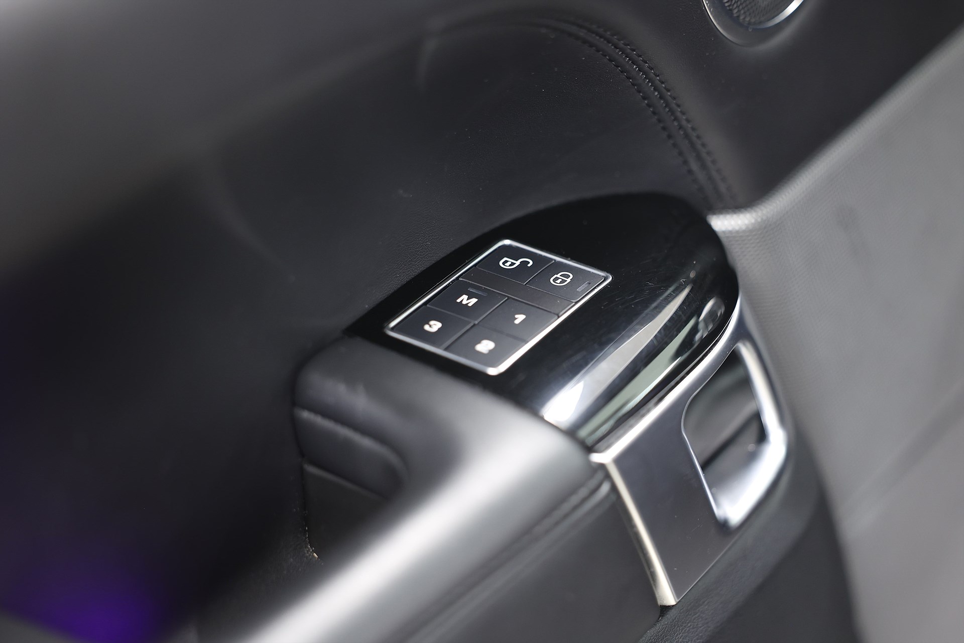 Land Rover Range Rover Sport P400e HSE Pano Meridian HUD