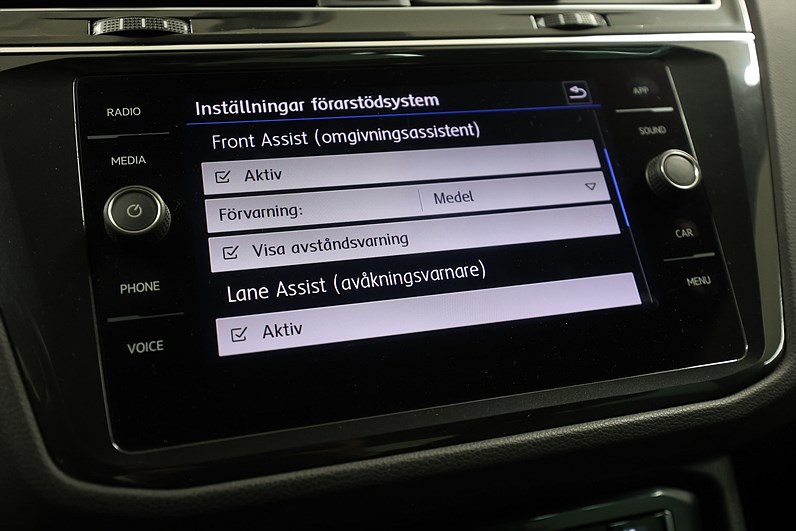 Volkswagen Tiguan 2.0 TSI 4M 190hk CarPlay B-Kamera Drag Värmare