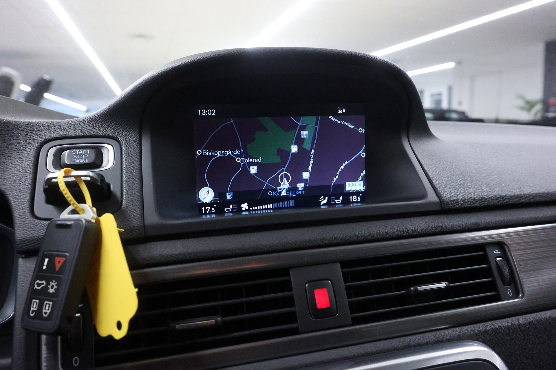 Volvo V70 D4 181hk Summum Lucka Läder Navi Drag PDC