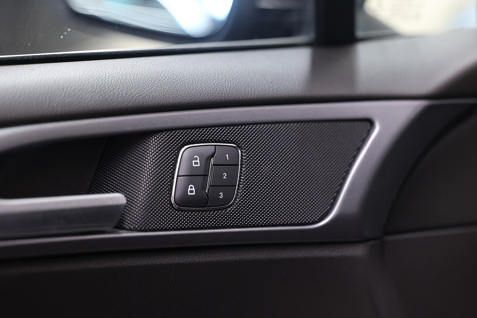 Ford Mondeo Kombi 1.5 EcoBoost 165hk Titanium Drag