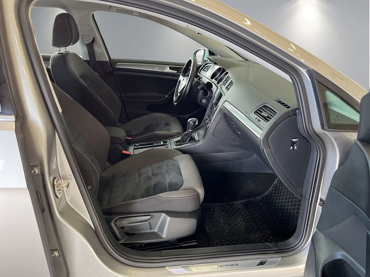 2.0 TDI 184 HK DRAG P-VÄRME FJÄRRSTYRD BACKKAMERA