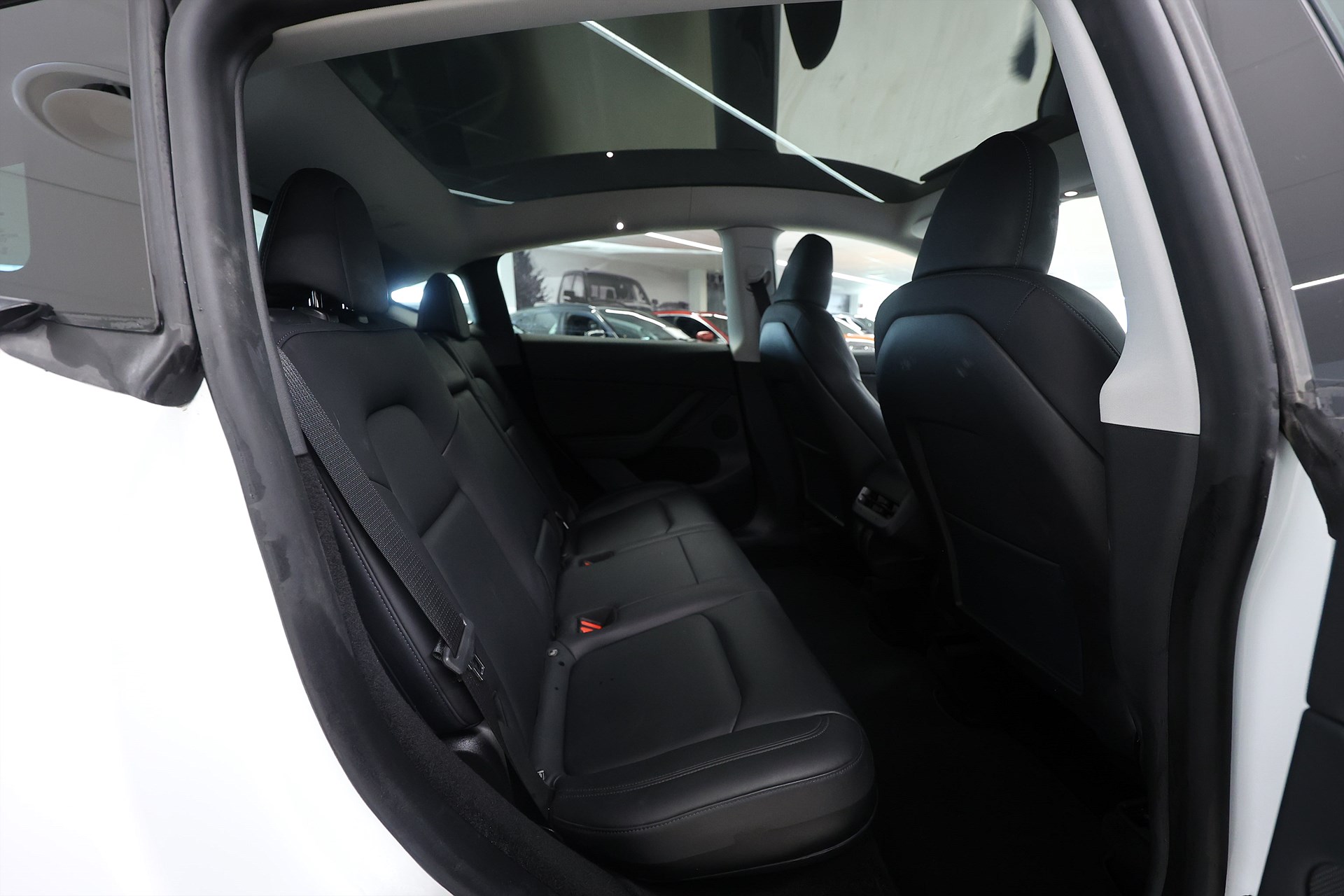 Tesla Model Y Long Range 514hk *Hjulkampanj!* AWD Pano AP MOMS