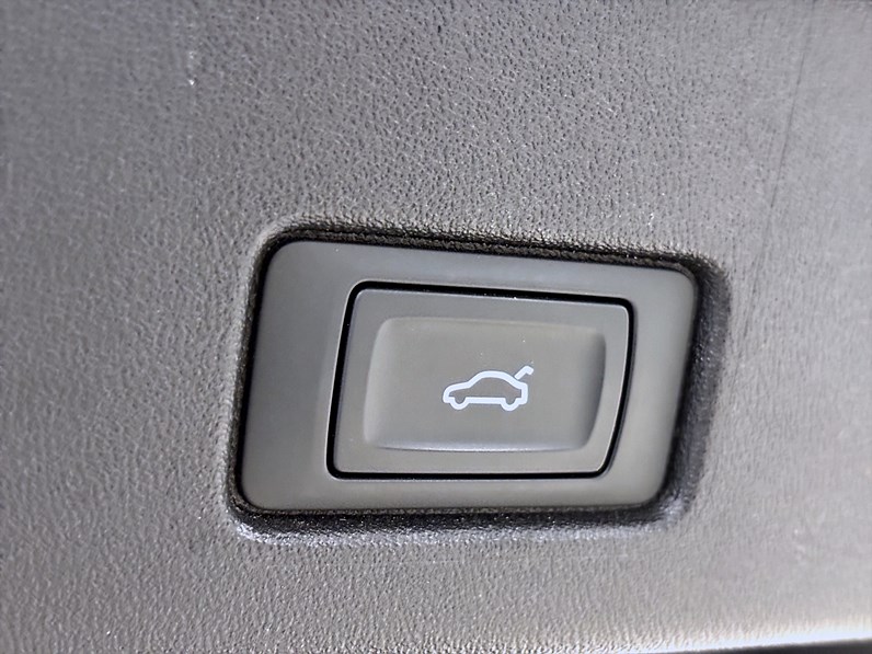 Audi Q4 40 e-tron 204hk Proline SONOS 2 Års Garanti!