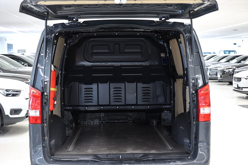 Mercedes-Benz Vito 116 4x4 163hk Lång B-kamera Drag