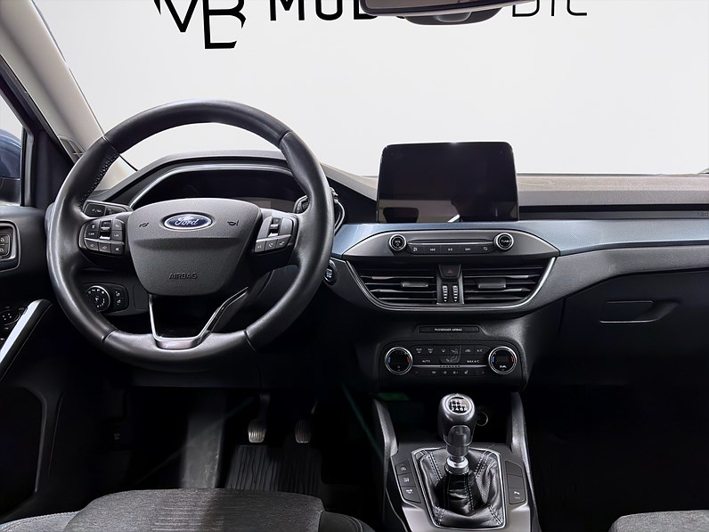 Ford Focus Kombi 125hk Active Keyless PDC 2 års garanti!