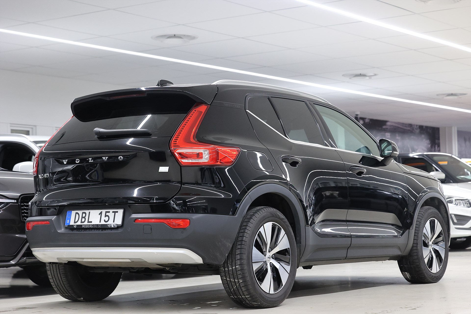 Volvo XC40 T4 Recharge 211hk *Hjulkampanj!* Momentum Värmare