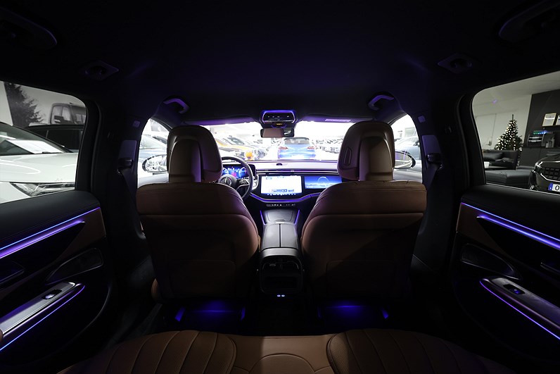 Mercedes-Benz E 300 d e 4MATIC All-terain 313hk *Hjulkampanj!* Hyperscreen SE SPEC
