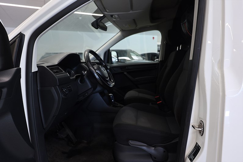 Volkswagen Caddy Maxi 2.0 TDI 102hk Värmare Drag MOMS