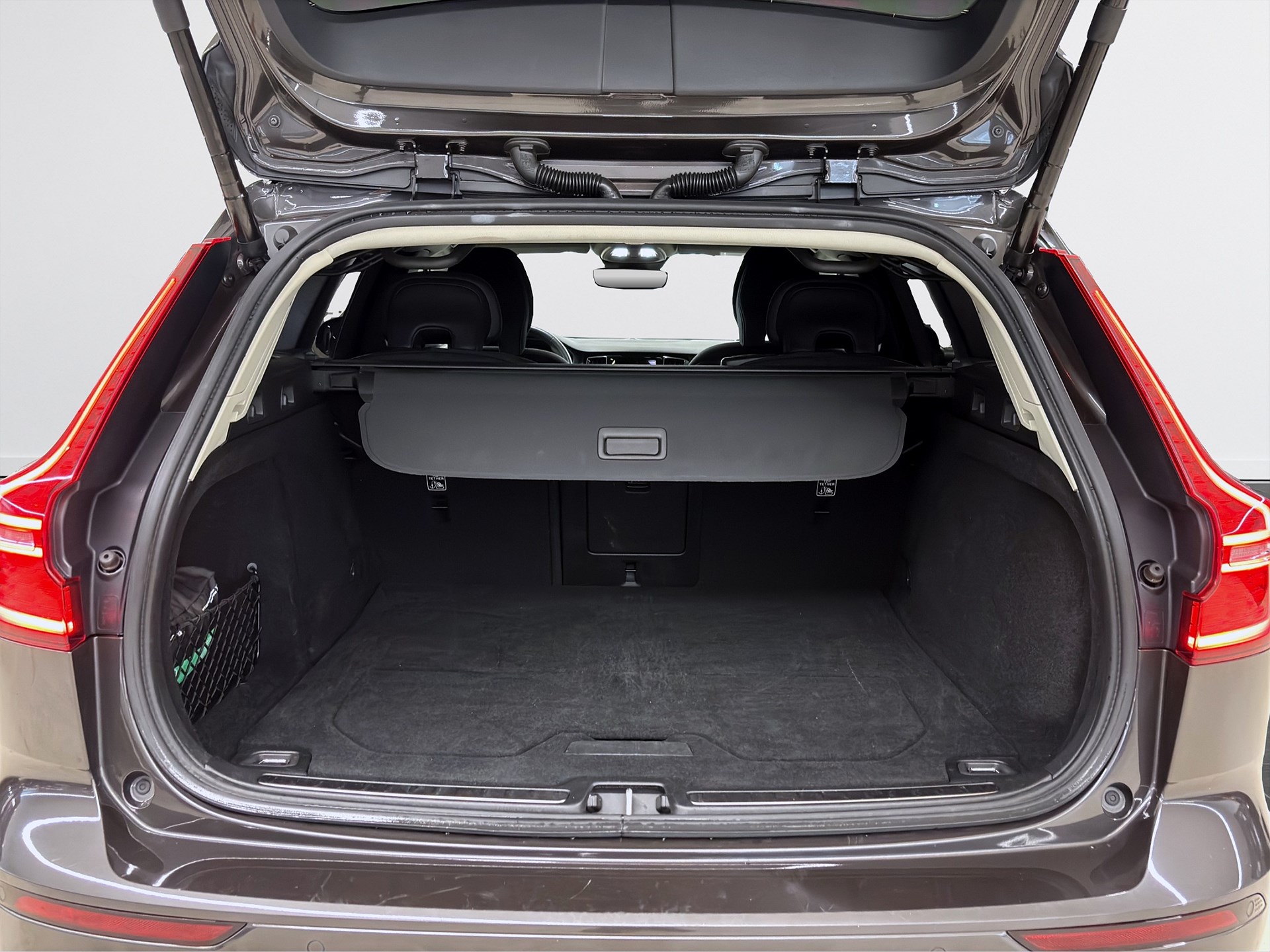 Volvo V60 B4 Geartronic 197hk Core Navi PDC B-Kamera Keyless