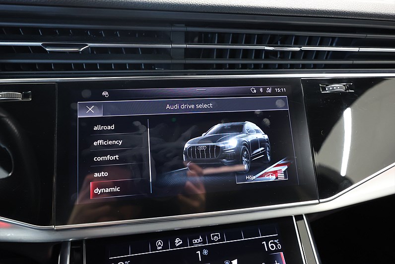 Audi Q8 50 TDI 286hk Q S-Line B&O 360-Kamera Pano Värmare Luftfjädring