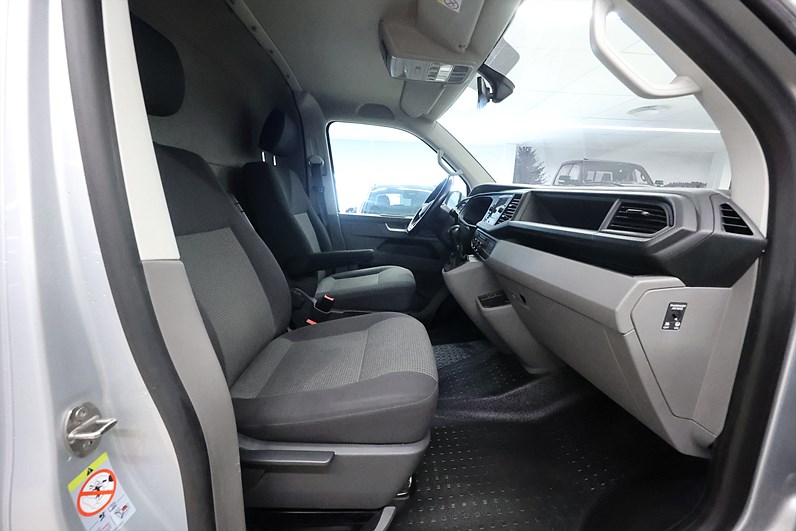 Volkswagen Transporter T30 2.0 TDI 150hk Comfort Drag CarPlay B-Kamera