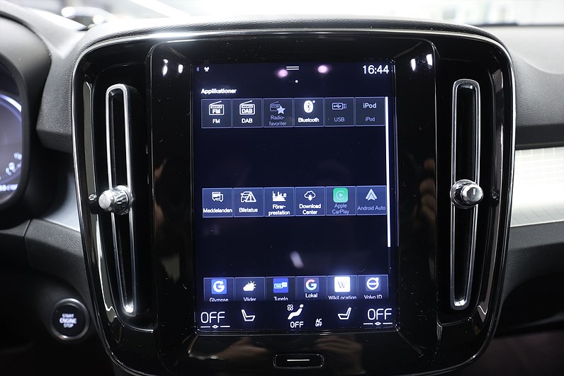 Volvo XC40 T4 Recharge 211hk *Hjulkampanj!* Momentum Värmare