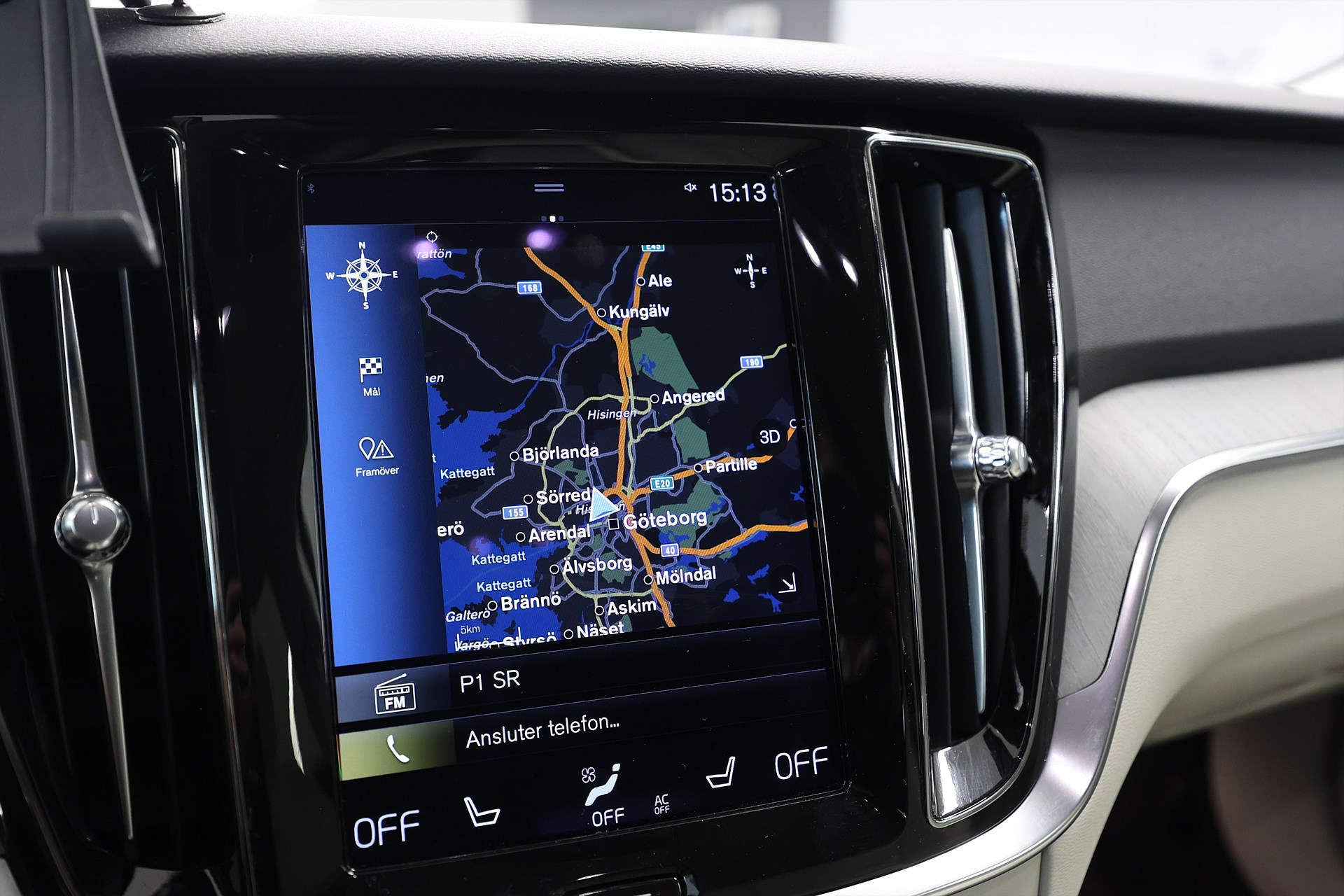 Volvo V60 Cross Country B4 Momentum H/K B-Kamera Skinn Keyless