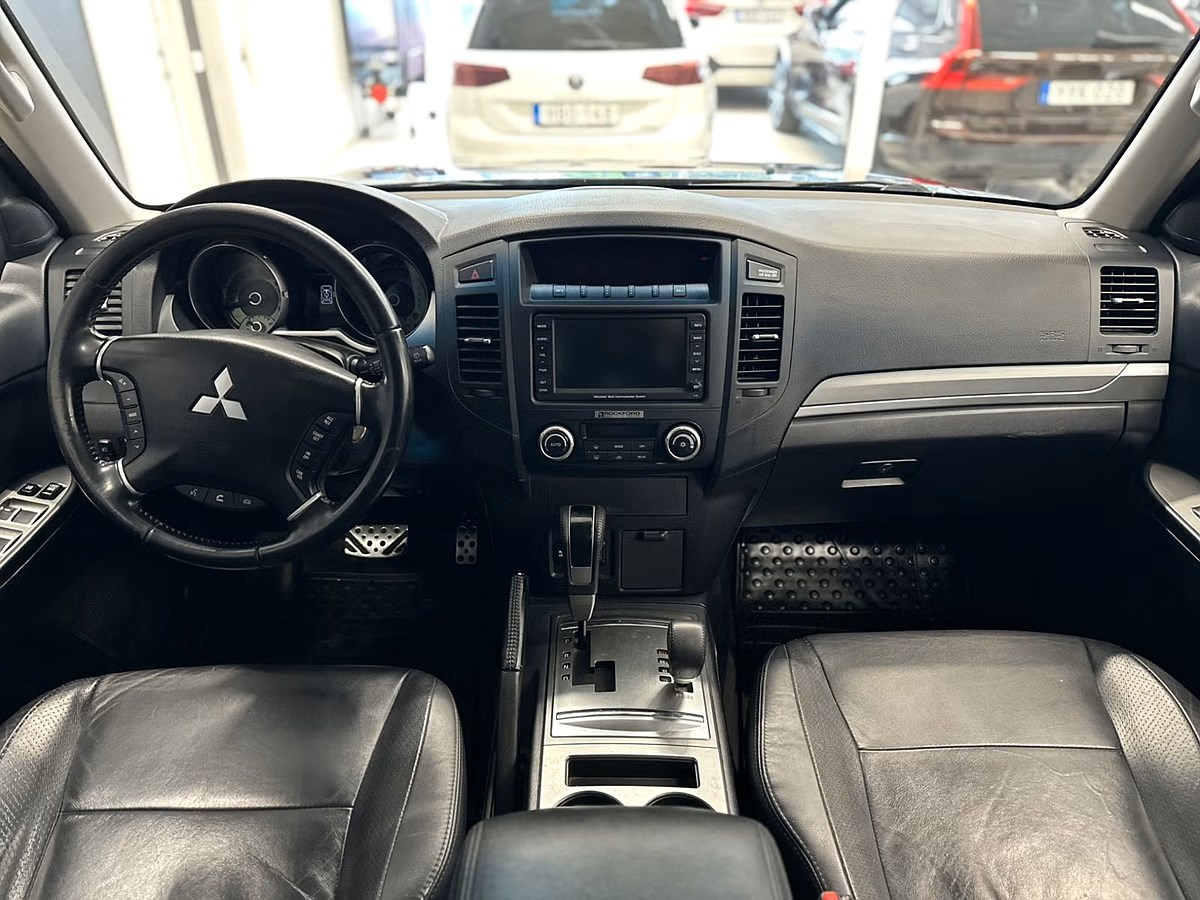 Mitsubishi Pajero – bild 10