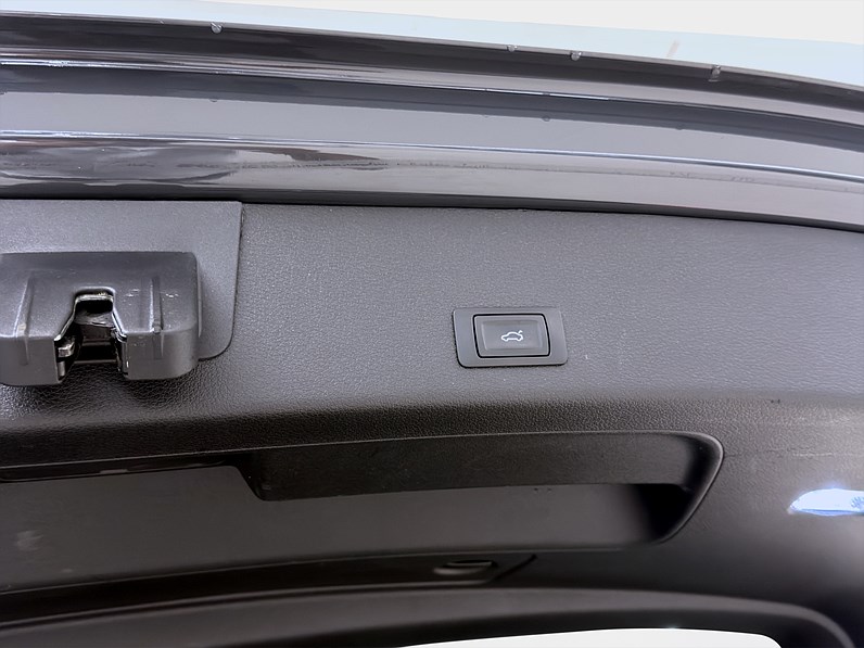 e-tron quattro 340hk Proline Läder Drag B-Kamera Navi