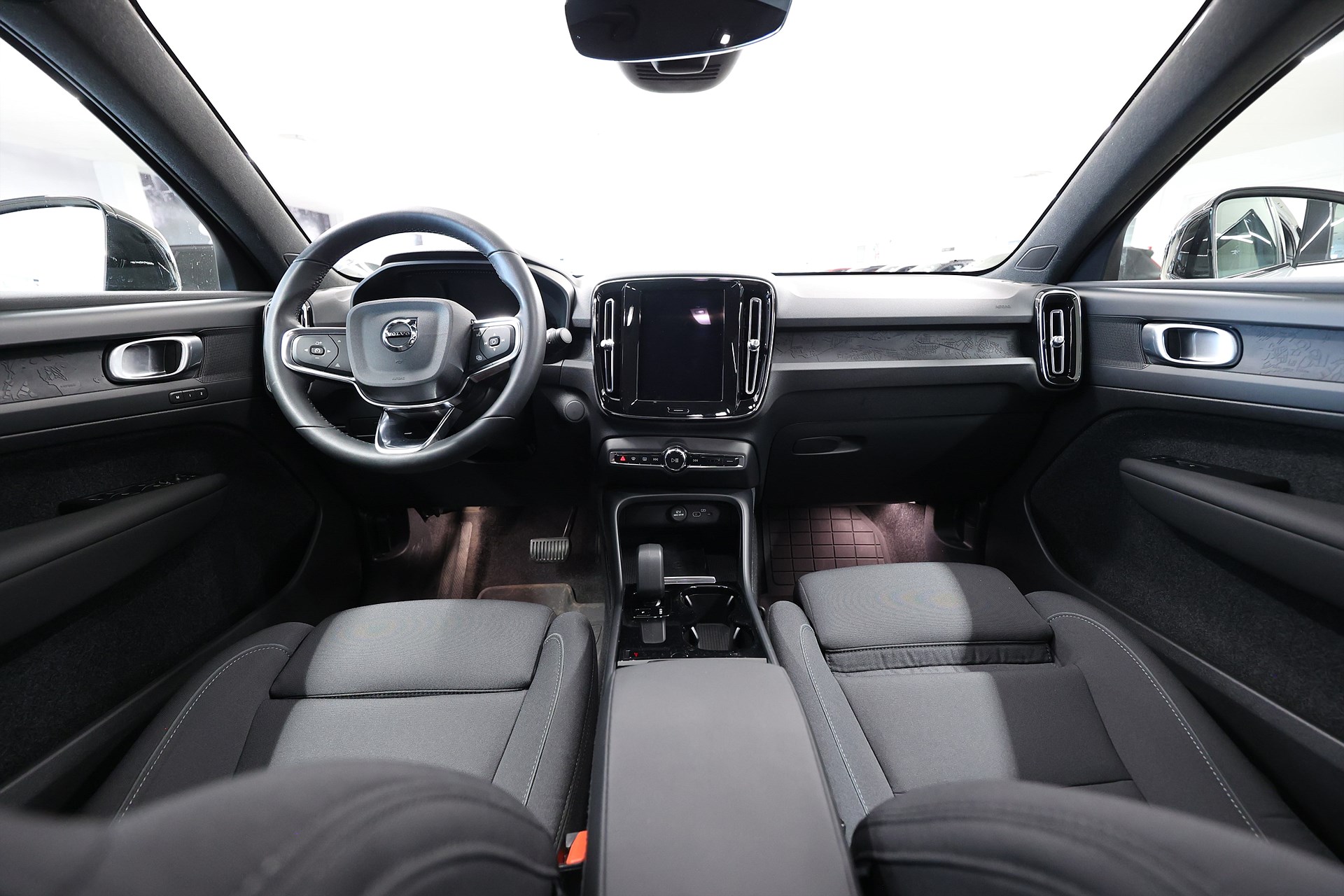 Volvo C40 Recharge Single Motor 231hk Plus Edition Pano Navi B-Kamera
