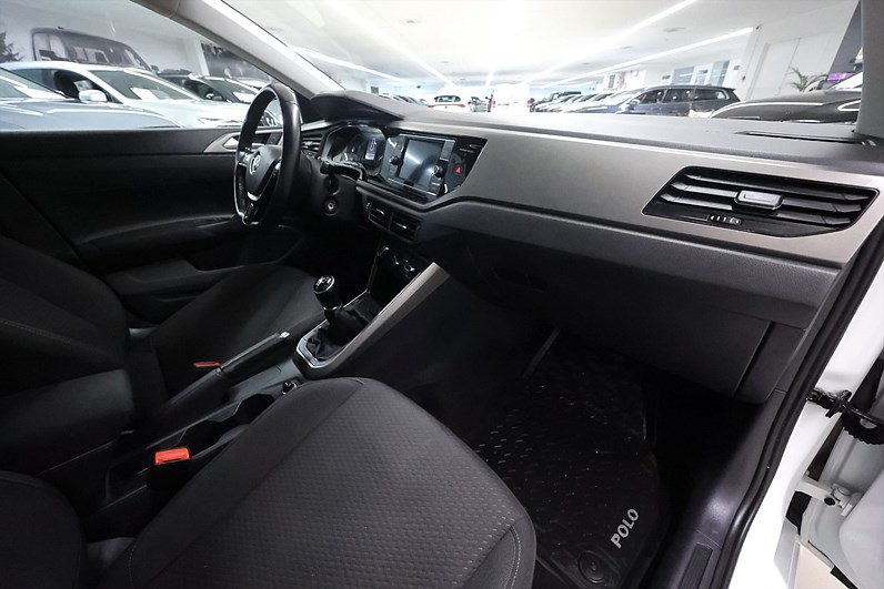 Volkswagen Polo 1.0 TSI 95hk Base PDC 360:- Årsskatt MOMS